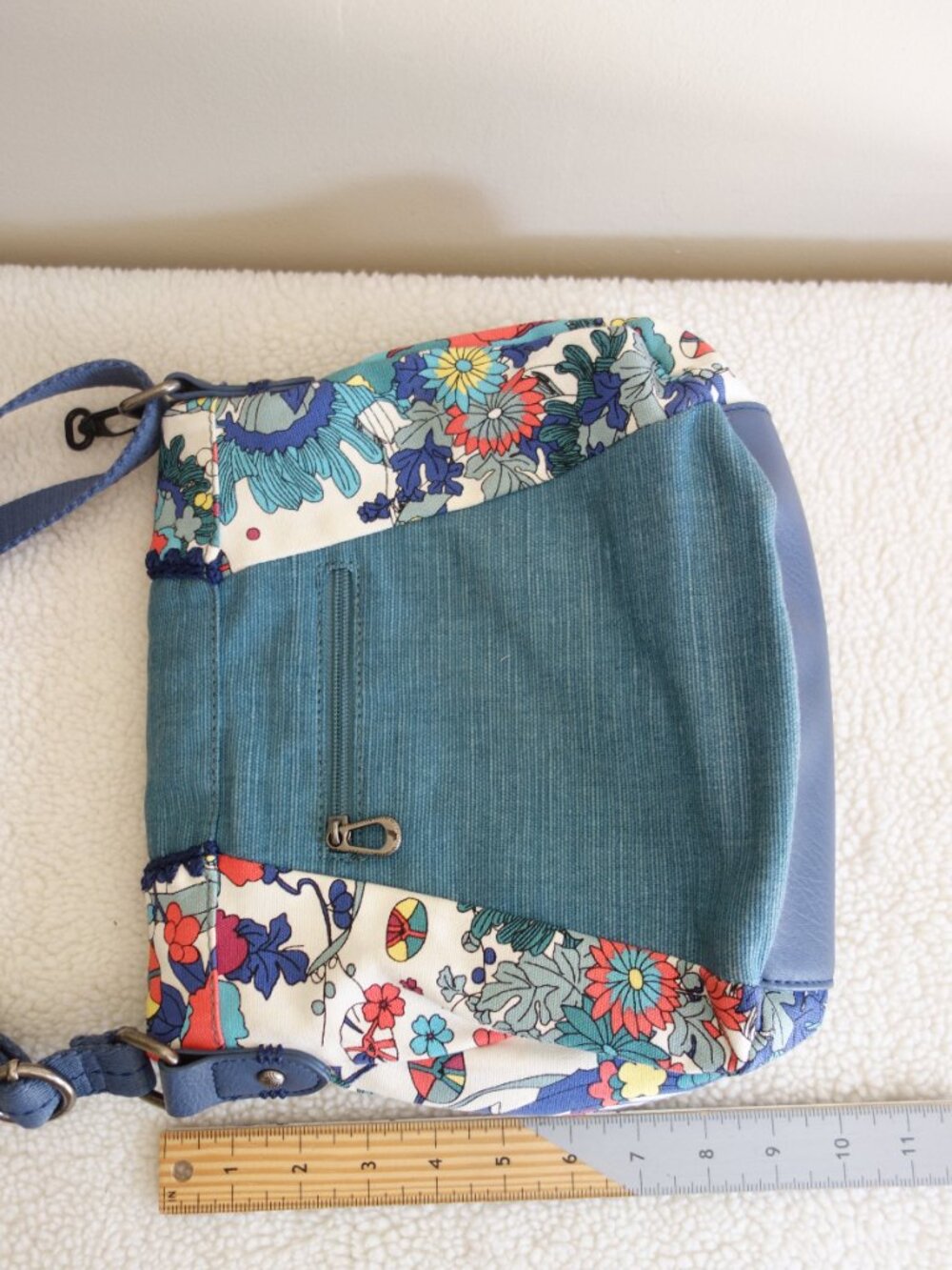 EUC SAKROOTS Blue / Floral Print Canvas Fold Over Crossbody Bag Purse - Picture 3 of 8